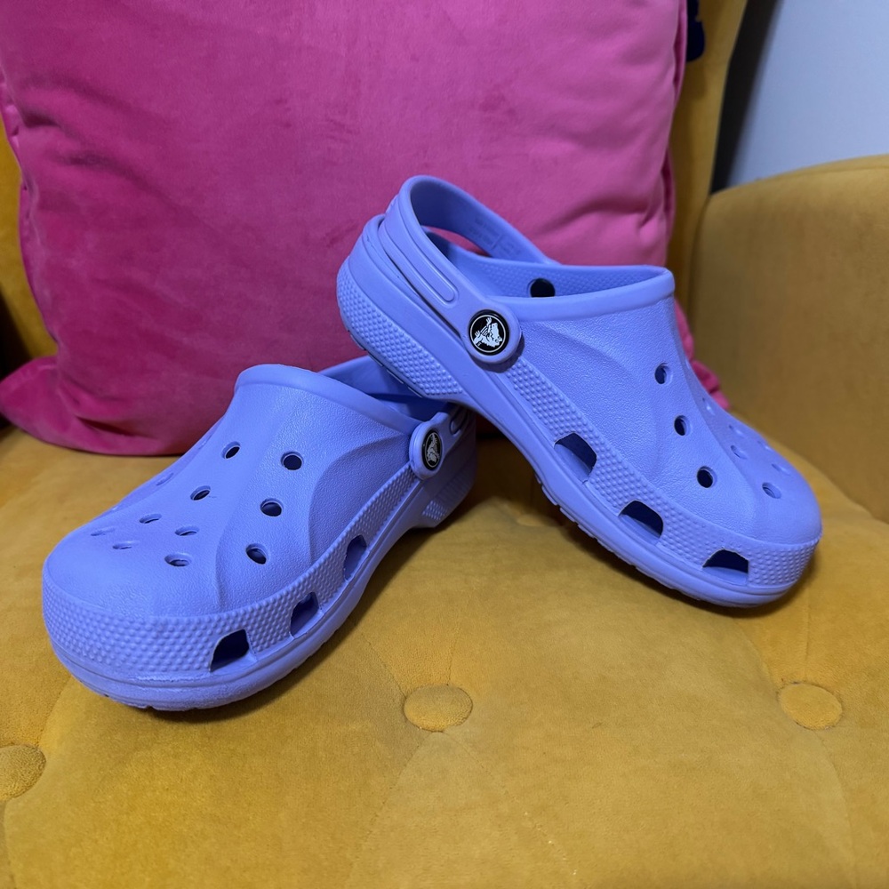 CROCS Kids Baya Clogs - Lavender - GC - Size 1 - Picture 2 of 7